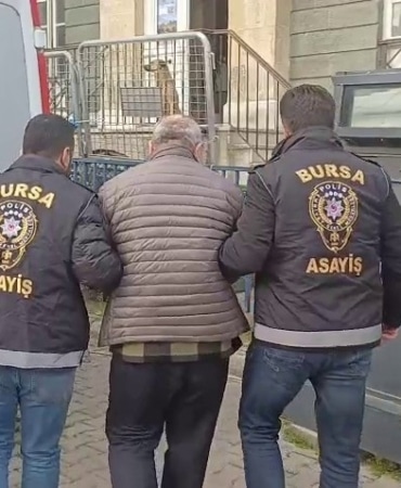 11 yıl kaçtı, 9 estetikle yeni yüz yaptı... Yeni hayat kurup yıllarca maaşla çalışan katil işçi servisinde yakalandı