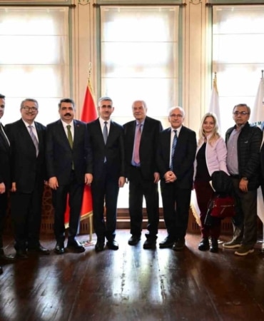 Balkanlarla göbek bağımız var