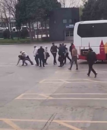 Bursa terminalinde yolcu ile şoför kavgası