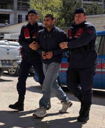 Bursa’da 17 yıl hapis cezası bulunan şahıs jandarma ekiplerince yakalandı