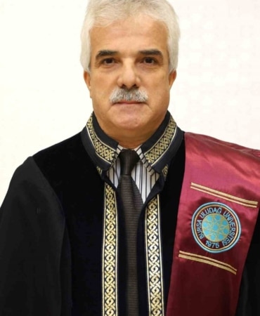 Bursa’da akademi dünyasını yasa boğan vefat