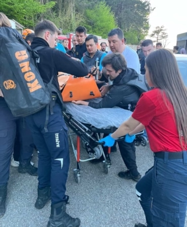 Kalp krizi geçirip dereye düştü