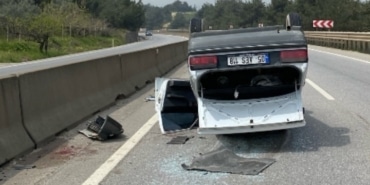 Kontrolden çıkan otomobil takla atıp ters durdu