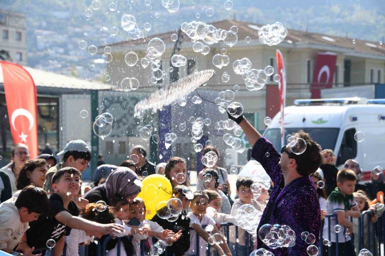 Osmangazi’de çocuk karnavalı