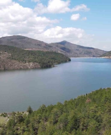 Son yağışlar Nilüfer Barajı’nı doldurdu, dereler coştu