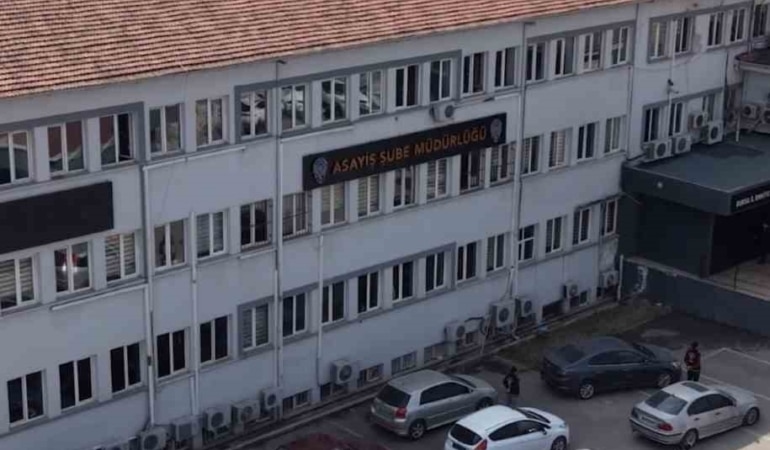 Bursa’da dev “change” operasyon…Çalıntı araç şebekesi çökertildi