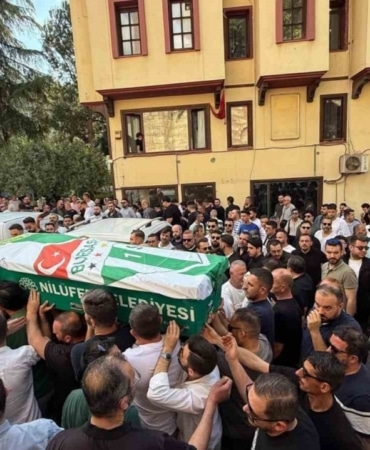 Bursaspor taraftarı Ertuğ Toker son yolculuğuna uğurladı