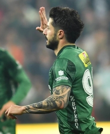 Bursaspor’da iç transfer: Barış Gök ile yola devam