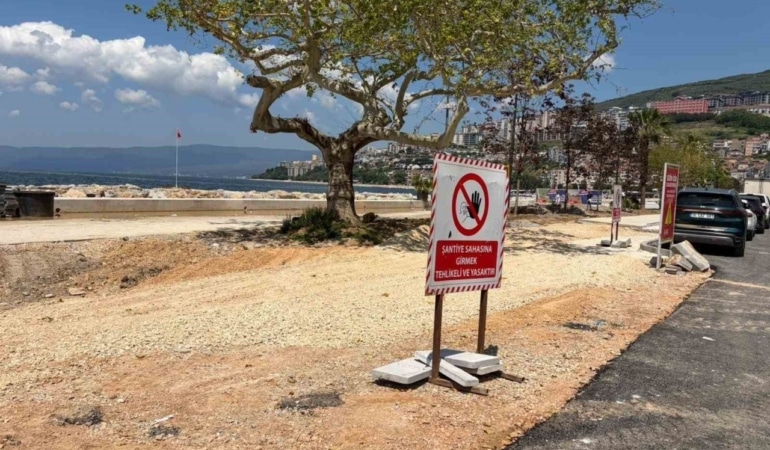 Gemlik sahil çalışmaları tüm hızıyla sürüyor