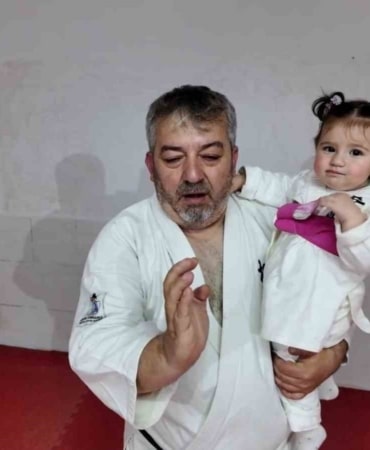 İnegöl’ün karateci ailesi: Bu ailede kemer kuşaktan kuşağa geçiyor