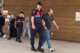 Kredi kartı çalıp harcama yapan şüpheliler yakalandı
