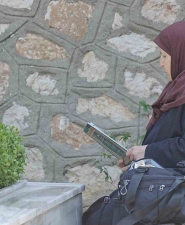 Şehitlikte hüzünlü bayramlaşma