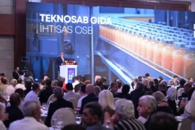 KOBİ’LERİN UZUN YILLARDIR BEKLEDİĞİ KOBİ OSB PROJESİNİN TEKNOSAB’DA HAYATA GEÇTİĞİNİ AÇIKLAYAN BURSA TİCARET VE SANAYİ ODASI (BTSO) YÖNETİM KURULU BAŞKANI İBRAHİM BURKAY, YİNE AYNI BÖLGEDE KURULACAK ORGANİZE TİCARET BÖLGELERİ, GIDA İHTİSAS OSB VE İNŞAAT SEKTÖRÜ İÇİN LOJİSTİK DEPOLAMA ALANLARI PROJELERİ İÇİN DE GEREKLİ YASAL SÜREÇLERİN TAMAMLANDIĞINI DUYURDU.