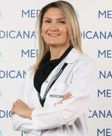 MEDİCANA BURSA HASTANESİ KADIN HASTALIKLARI VE DOĞUM UZMANI PROF. DR. MÜZEYYEN UYANIK
