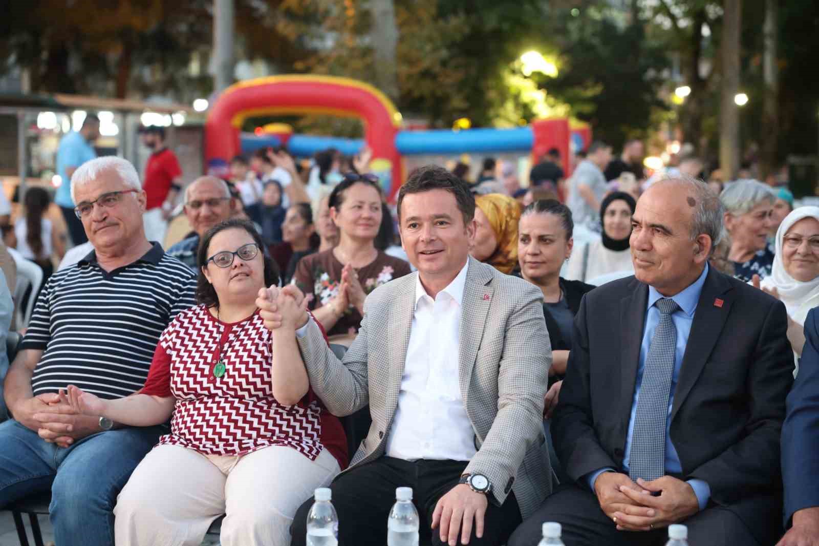OSMANGAZİ’DE YAŞAYAN VATANDAŞLARIN YAZ MEVSİMİNİ HUZURLU, MUTLU VE DOLU DOLU GEÇİRMESİ AMACIYLA DÜZENLENEN 