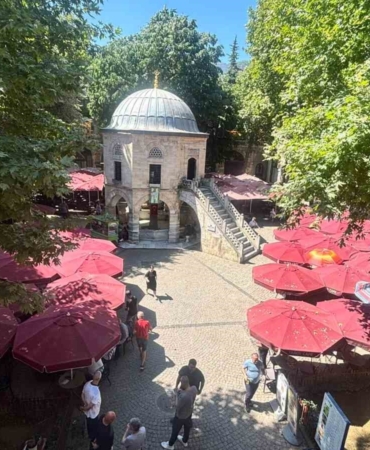 KOZAHAN'DA MASA SANDELYELER YENİDEN AÇILDI, YÖNETİMDEN ORTAK AKIL ÇAĞRISI GELDİ