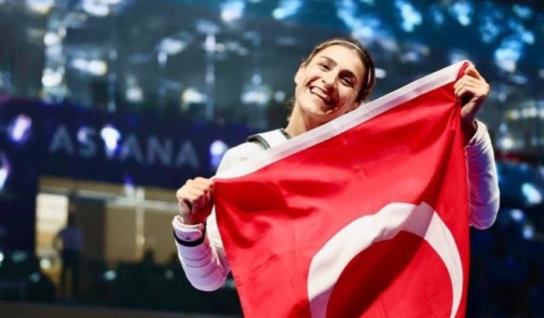 YILDIRIM BELEDİYESİ SPOR KULÜBÜ’NÜN MİLLİ SPORCUSU HATİCE KÜBRA İLGÜN, ULUSLARARASI ARENADA ELDE ETTİĞİ BAŞARILARLA BİR KEZ DAHA TÜRKİYE’NİN VE BURSA’NIN GURURU OLDU.