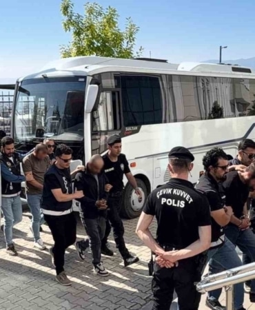 Bursa’da hava destekli uyuşturucu operasyonu: 17 tutuklama
