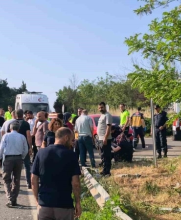 Bursa’da iki otomobil çarpıştı: 6 yaralı