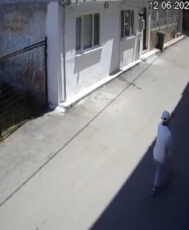 Bursa’da kurşunların havada uçuştuğu çatışma kamerada