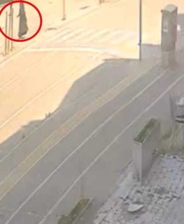 Bursa’da yaya geçidinde dehşet anları