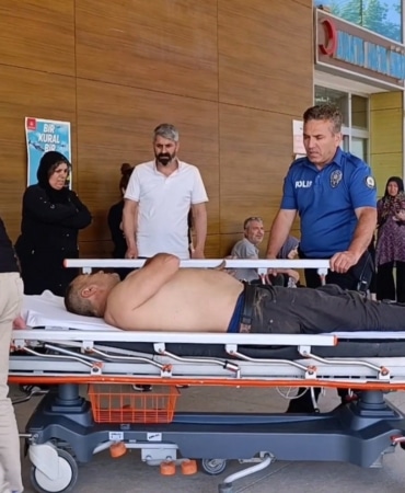 Kiraz toplamak için ağaca çıktı, düşerek ağır yaralandı