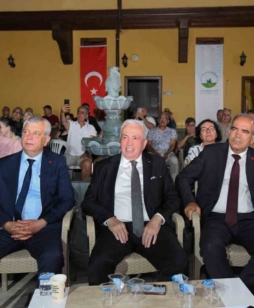 Nazım Hikmet’in dizeleri Şadırvanlı Han’da yankılandı