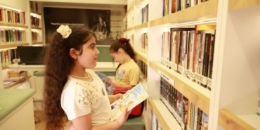 Osmangazi Belediyesi, çocuklara kitap ve tarih sevgisi aşılıyor