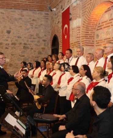 Osmangazi’de türküler gönüllere işlendi