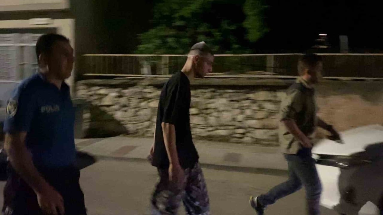 Parktaki gençlere pompalı tüfekle saldıran şahıslar yakalandı