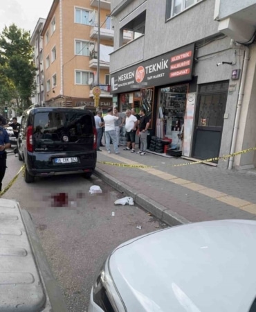 Sosyal medyada başlayan husumet kanlı bitti: 22 yaşındaki genç öldürüldü