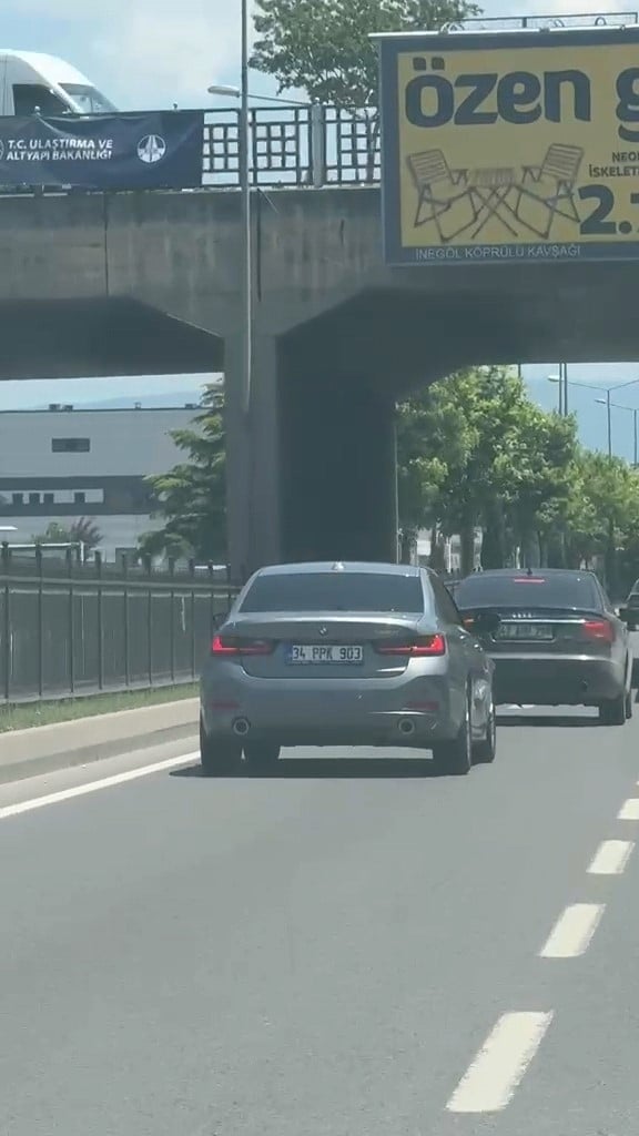 Trafikte tehlikeli seyreden sürücüye 22 bin lira ceza
