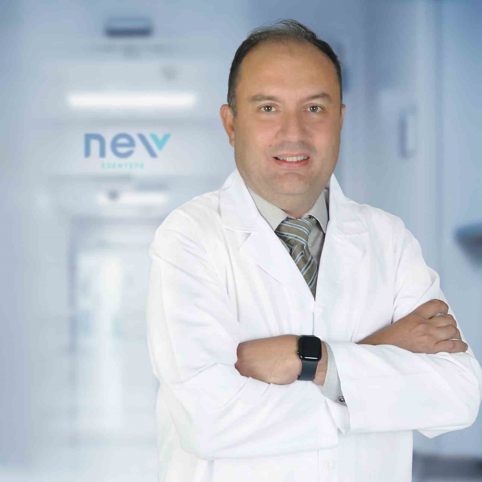 ÇOCUKLARDA SON DÖNEMDE ARTIŞ GÖSTEREN EL, AYAK VE AĞIZ HASTALIĞI HAKKINDA BİLGİ VEREN ÇOCUK SAĞLIĞI VE HASTALIKLARI UZM. DR. MUSTAFA KONUR, HASTALIĞIN BELİRTİLERİ, BULAŞMA YOLLARI, TEDAVİ SÜRECİ VE KORUNMA YÖNTEMLERİNE İLİŞKİN AİLELERE ÖNEMLİ UYARILARDA BULUNDU.