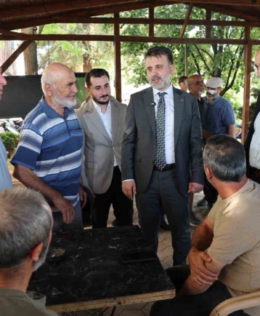 BURSA BÜYÜKŞEHİR BELEDİYESİ BAŞKAN VEKİLİ ŞAHİN BİBA, TURİZM KENTİ İZNİK’TE BİR KÜLTÜR-SANAT MERKEZİ BULUNMAMASININ BÜYÜK BİR EKSİKLİK OLDUĞUNU BELİRTEREK İLÇEYE BİR MERKEZ KAZANDIRILMASI İÇİN ÇALIŞMA YAPACAKLARINI AÇIKLADI.