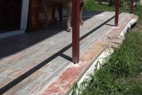 BURSA'NIN GEMLİK İLÇESİNE BAĞLI KUMLA MAHALLESİ'NDE, YAKLAŞIK 50 YILLIK BİR APARTMANDA YAŞANAN YIKIM OLAYI TEPKİLERE NEDEN OLDU.