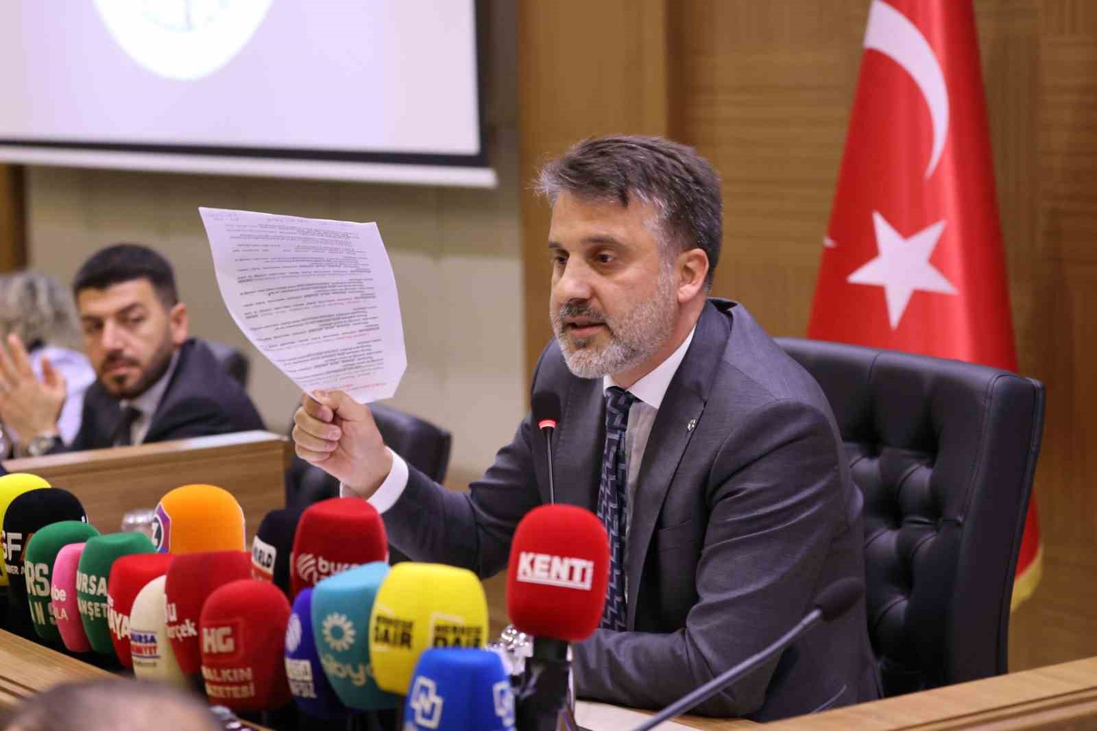 BURSA BÜYÜKŞEHİR BELEDİYESİ BAŞKAN VEKİLİ ŞAHİN BİBA, BÜYÜKŞEHİR BELEDİYE MECLİSİ’NİN TEMMUZ AYI BİRİNCİ OTURUMUNDA GÜNDEME DAİR ÇARPICI AÇIKLAMALARDA BULUNDU.