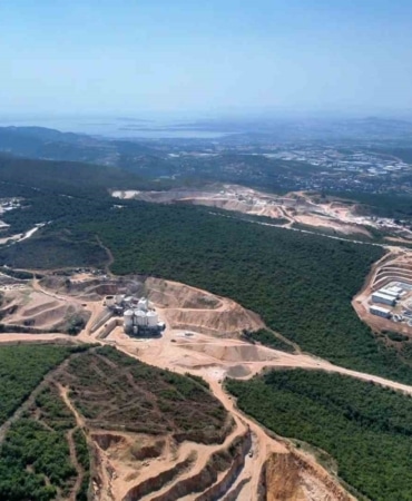 BURSA BÜYÜKŞEHİR BELEDİYESİ TEMMUZ AYI 2. OLAĞAN MECLİS TOPLANTISI’NDA SÖZ ALAN NİLÜFER BELEDİYE BAŞKANI ŞADİ ÖZDEMİR, KAYAPA’YA YAPILMASI PLANLANAN KATI ATIK GERİ KAZANIM VE BERTARAF TESİSİ’NE İLİŞKİN GÖRÜŞ VE ÖNERİLERİNİ PAYLAŞTI.