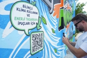GÜNEY MARMARA’DA 5 MİLYONDAN FAZLA KİŞİYE ELEKTRİK DAĞITIM HİZMETİ SUNAN UEDAŞ, SADECE ELEKTRİK DAĞITIM HİZMETLERİYLE DEĞİL, TOPLUMSAL FAYDA PROJELERİYLE DE ÖNE ÇIKIYOR. UEDAŞ, ELDER’İN ÖNCÜLÜĞÜNDE YÜRÜTÜLEN "#24DERECEİLEMÜMKÜN" FARKINDALIK KAMPANYASINA "TRAFOLAR KONUŞUYOR" PROJESİYLE DESTEK VERDİ.