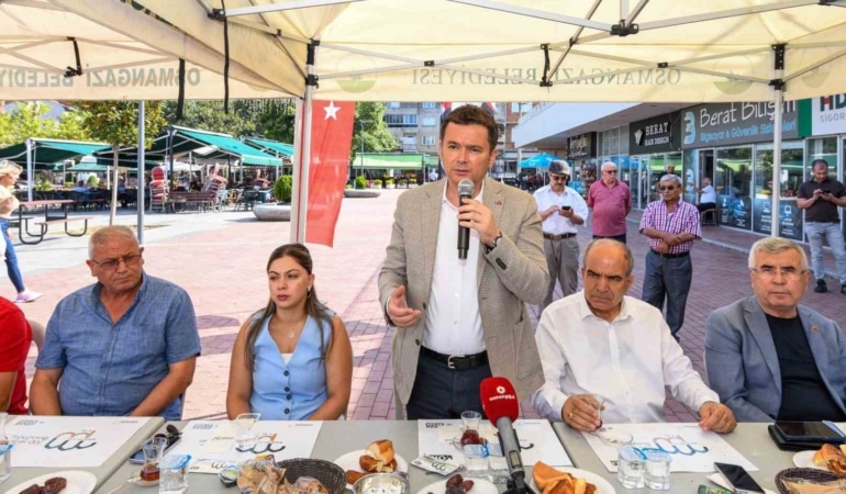 OSMANGAZİ BELEDİYE BAŞKANI ERKAN AYDIN, MAHALLE BULUŞMALARINA BİR YENİSİNİ DAHA EKLEYEREK DEMİRTAŞ MAHALLESİ’NDE DÜZENLENEN KAHVALTI PROGRAMINDA VATANDAŞLARLA BİR ARAYA GELDİ.