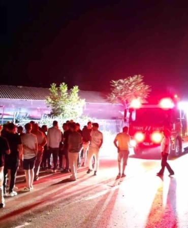 BURSA'NIN İNEGÖL İLÇESİNDE GECE SAATLERİNDE MEYDANA GELEN TRAFİK KAZASINDA KONTROLDEN ÇIKAN CİPİN TAKLA ATMASI SONUCU 2 KİŞİ YARALANDI.
