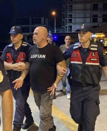 EZEL AKAY