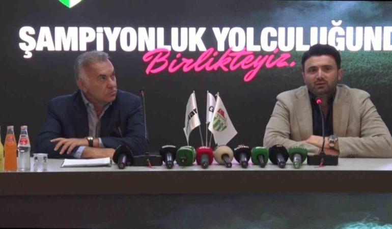 BURSASPOR, 2026-2027 SEZONU ULAŞIM SPONSORLUĞU ANLAŞMASINI DÜZENLENEN İMZA TÖRENİYLE DUYURDU. ANLAŞMA KAPSAMINDA KULÜBÜN KULLANIMINA 9 ARAÇ TAHSİS EDİLECEK.