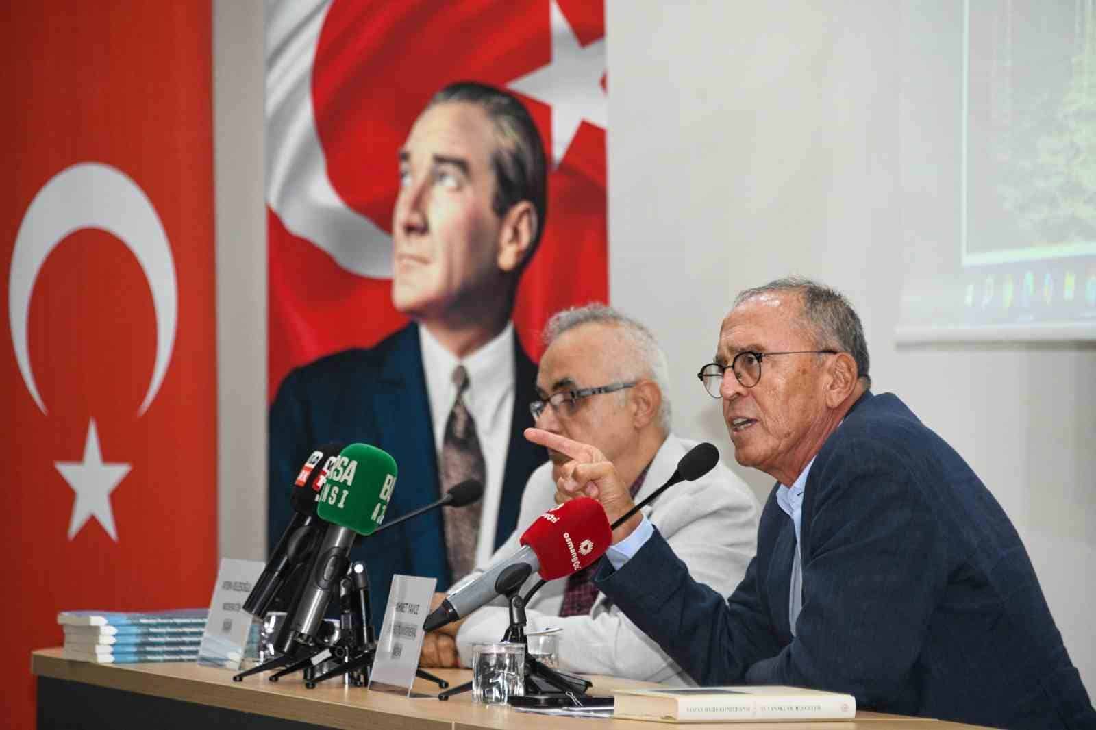 DEMİRTAŞ KÜLTÜR MERKEZİ İLE DEMİRTAŞ MEYDANI'NDA PROGRAM DÜZENLENDİ