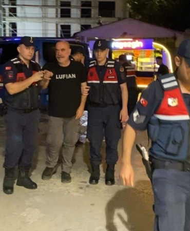 ADLİ KONTROLLE SERBEST KALAN ÜNLÜ YÖNETMEN EZEL AKAY’DAN İLK AÇIKLAMA