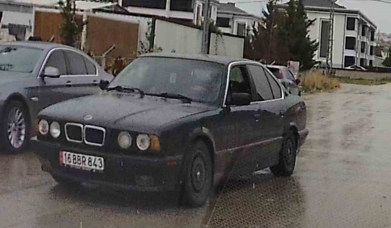 BURSA’DA TRAFİKTE DRİFT PAHALIYA PATLADI: 140 BİN TL CEZA, EHLİYETİNE EL KONULDU