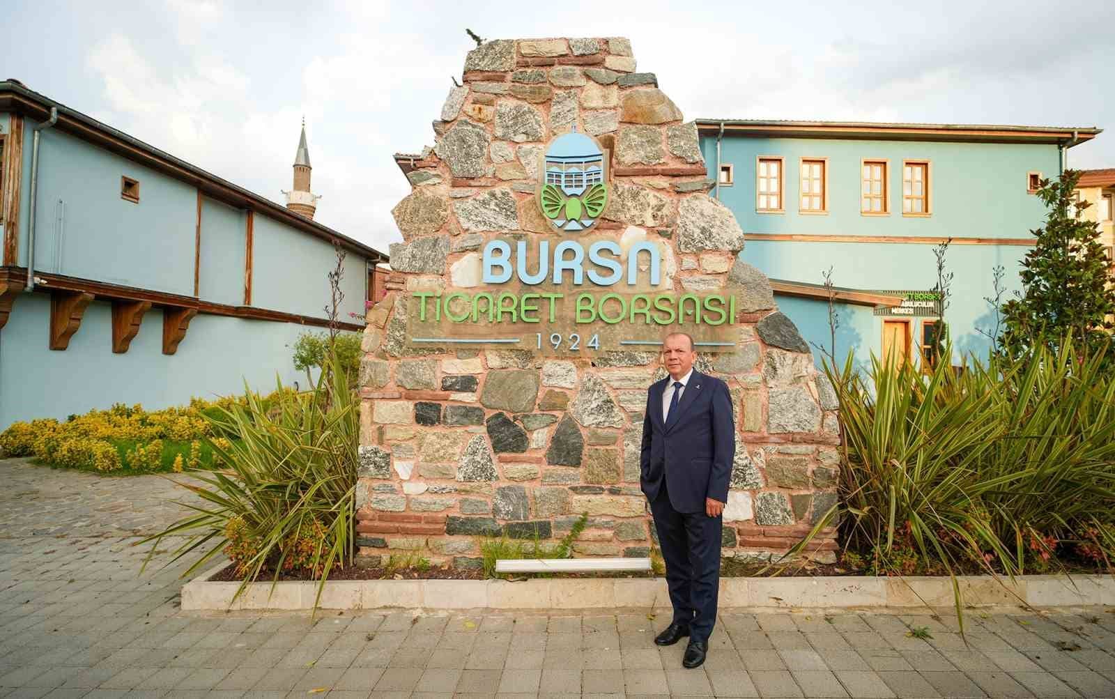 TARIM VE GIDA SEKTÖRÜNE YÖNELİK HAYATA GEÇİRDİĞİ PROJELERLE ÜRETİMDEN TİCARETE UZANAN DEĞER ZİNCİRİNİ GÜÇLENDİREN BURSA TİCARET BORSASI, 2026 YILININ İLK YARISINDA TESCİL İŞLEM HACMİNİ GEÇEN YILIN AYNI DÖNEMİNE GÖRE YÜZDE 35 ARTIRARAK 41 MİLYAR 668 MİLYON TL’YE YÜKSELTTİ. BURSA TB, KURUCU ORTAKLARI ARASINDA YER ALDIĞI MARMARA ÜRÜN PİYASASI ARACI KURUMU’NDAKİ İŞLEM HACMİNİ DE YÜZDE 316 ARTIRARAK, BORSALAR ARASINDA İLK SIRADAKİ YERİNİ KORUDU.