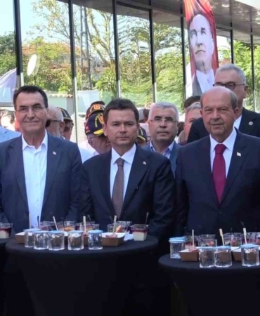 KUZEY KIBRIS TÜRK CUMHURİYETİ (KKTC) 5'İNCİ CUMHURBAŞKANI ERSİN TATAR, OSMANGAZİ BELEDİYESİ TARAFINDAN TÜRK EDEBİYATININ EVRENSEL DEĞERİ YAŞAR KEMAL'İN ADINI YAŞATMAK AMACIYLA HİSAR ARKEOPARKI İÇERİSİNDE HAYATA GEÇİRİLEN YAŞAR KEMAL MEDENİYETLER KÜTÜPHANESİ'NİN AÇILIŞ TÖRENİNE KATILDI.