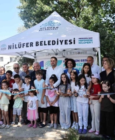 NİLÜFER BELEDİYESİ, ÇALI MAHALLESİ'NDE 3 BİN 424 METREKARE ALAN ÜZERİNE KURULAN MEHMETÇİK PARKI'NI DÜZENLENEN TÖRENLE HİZMETE AÇTI.