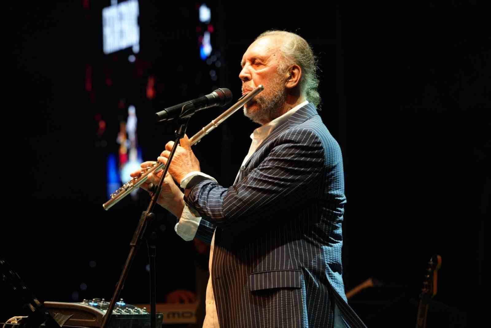 USTA SANATÇI FATİH ERKOÇ