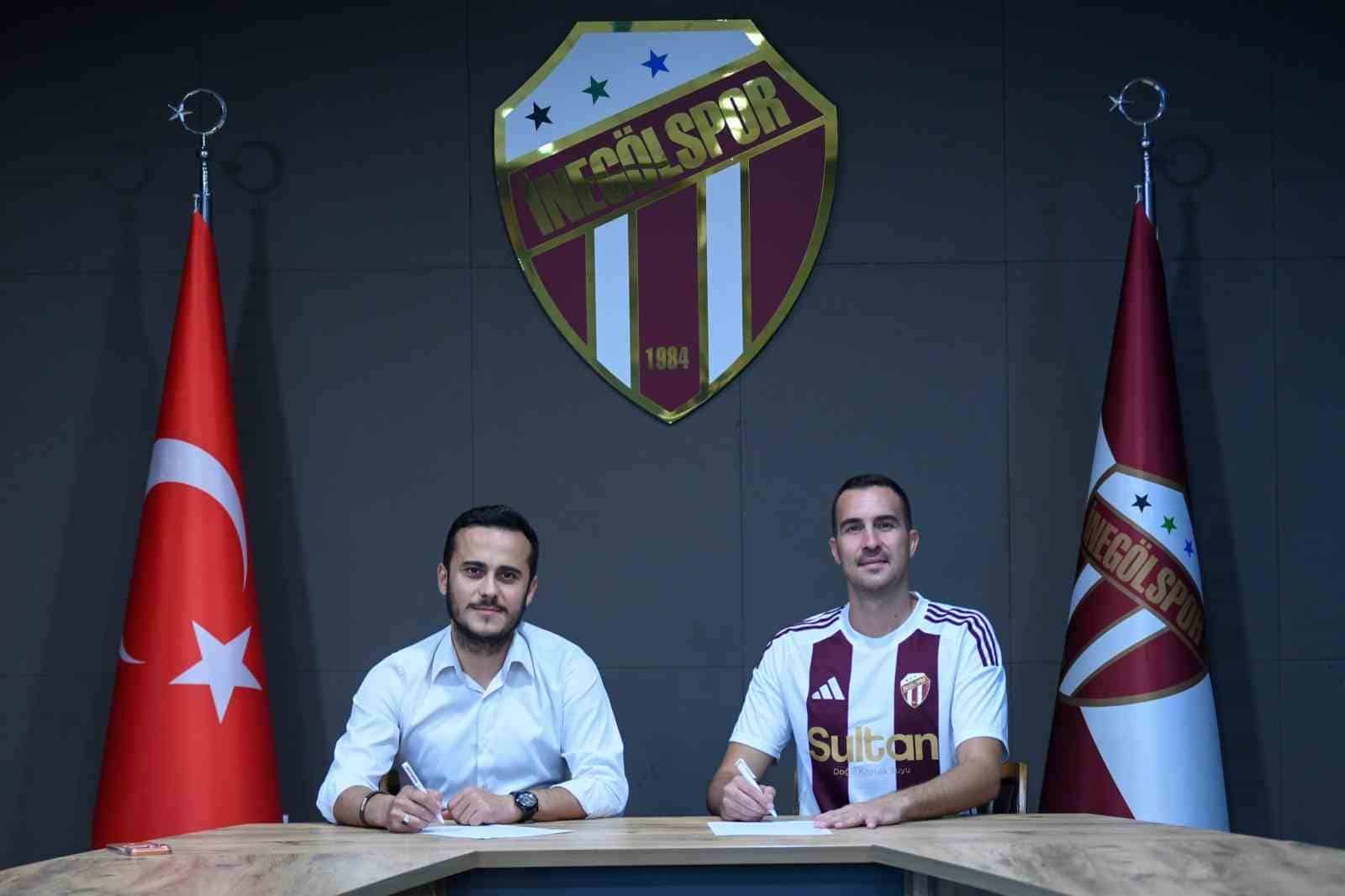 SULTAN SU İNEGÖLSPOR, KARİYERİNDE BURSASPOR, FENERBAHÇE, KASIMPAŞA VE KOCAELİSPOR GİBİ ÖNEMLİ KULÜPLERDE FORMA GİYEN TECRÜBELİ KALECİ HARUN TEKİN İLE 1 YILLIK ANLAŞMA SAĞLADI.